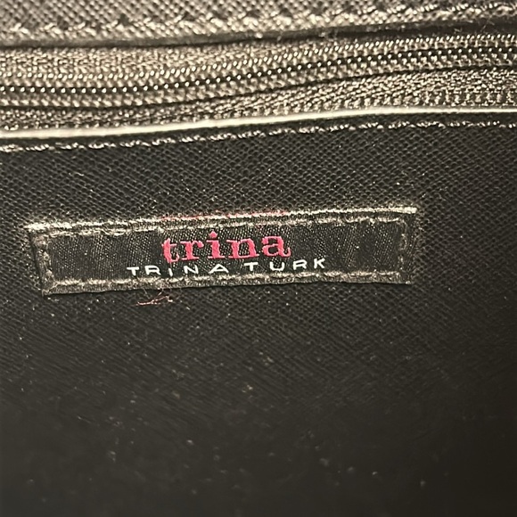 TRINA TURK BLACK VEGAN SHOULDER BAG BLUE BLACK DOT INTERIOR WITH BAG SCARF - Picture 6 of 16